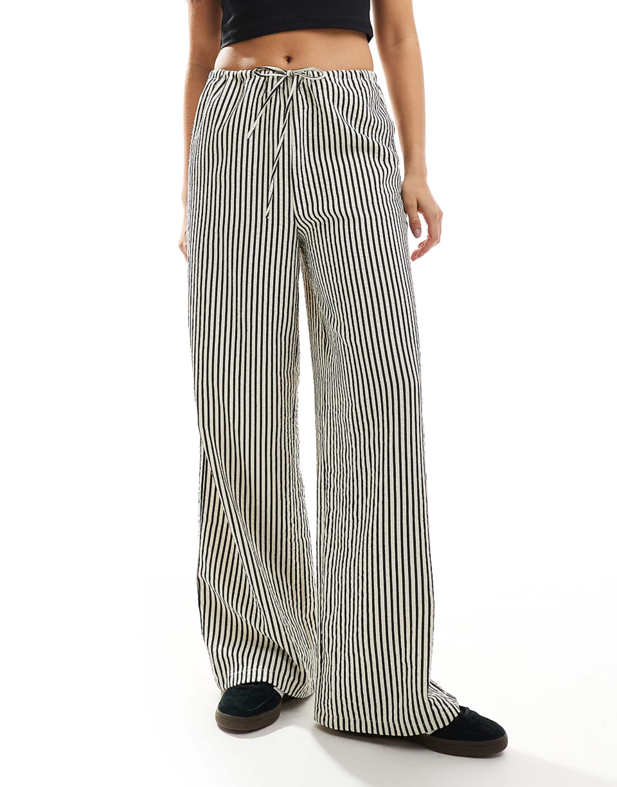 New Look Wide Leg Trousers in Black Stripe