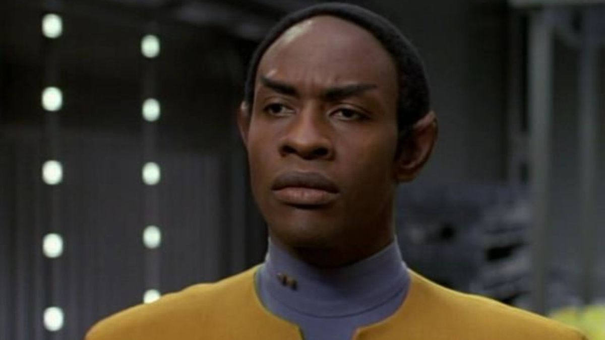 8 WTF Moments In Star Trek: Voyager That Keep Me Up At Night
