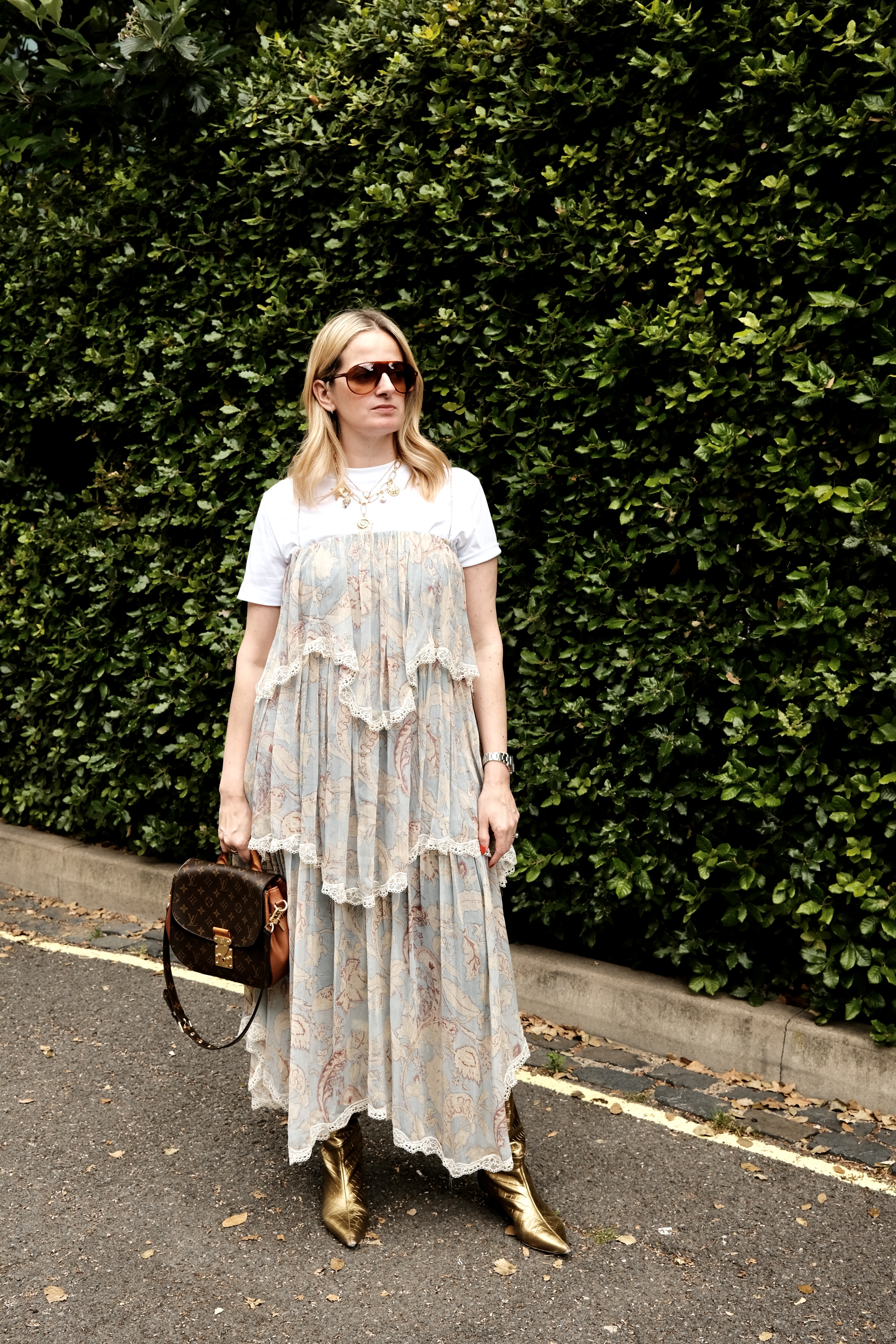 Lily Russo-Bah styling a white T-shirt