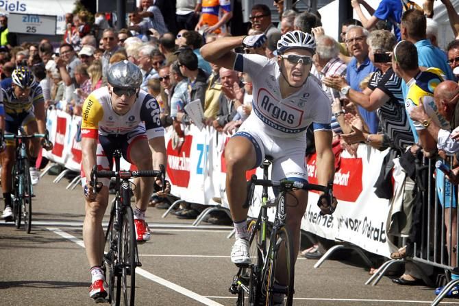 Marcel Kittel (Argos - Shimano) leads Andre Greipel (Lotto Belisol) across the line