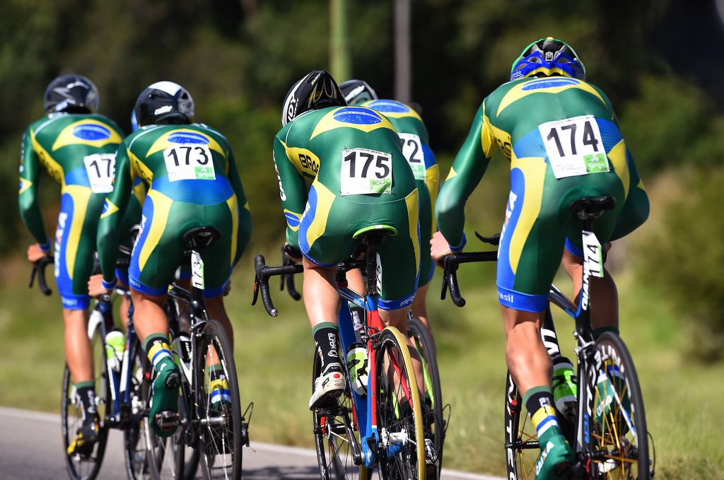 Brasil is the first team off in the TTT