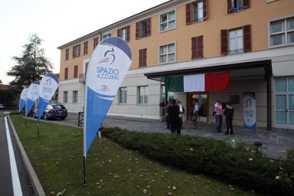 The Italian team hotel decked out in the appropriate livery
