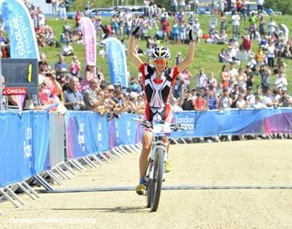 Catharine Pendrel (Canada) celebrates her victory at the Hadleigh Farm International