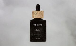 New York-based brand Treaty takes us back to our roots, the family of four hemp tinctures follows a ‘seed to bottle’ ethos. Using locally sourced botanicals and Hudson Hemp extracts, ingredients are sourced locally to ensure Treaty’s holistic approach