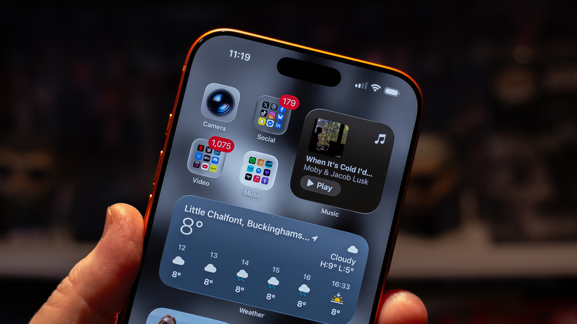 Dynamic Island on iPhone 16 Pro Max