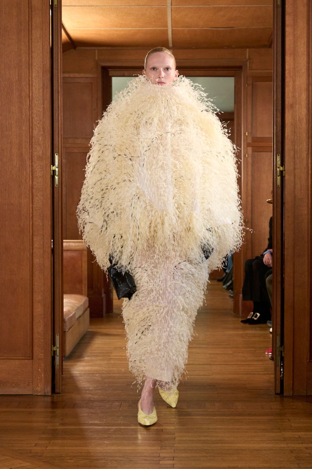 Everything to Know About the Jacquemus Spring/Summer 2025 Show | Who ...