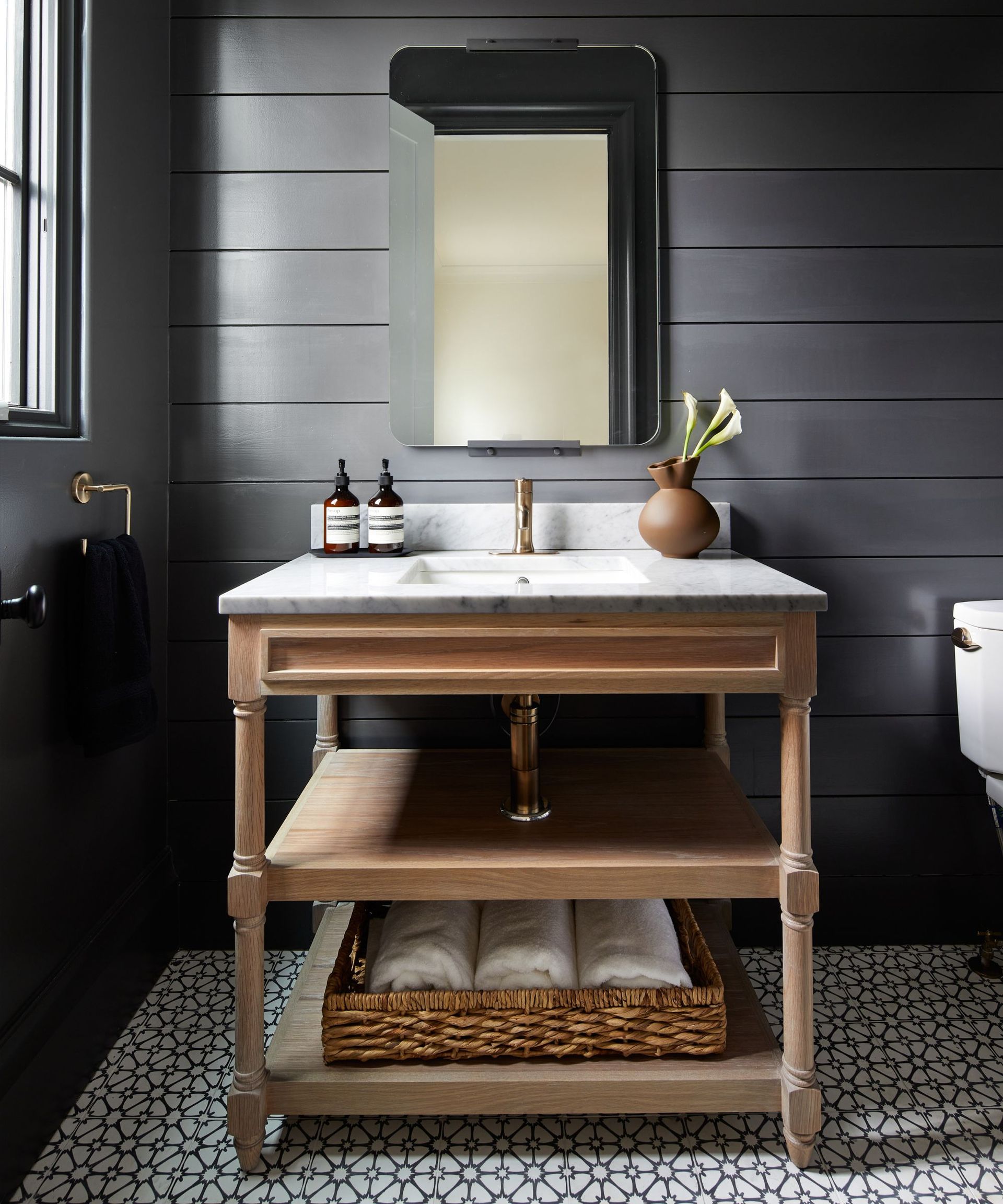 Shiplap bathroom ideas: 12 ways to dress walls with paneling | Homes ...