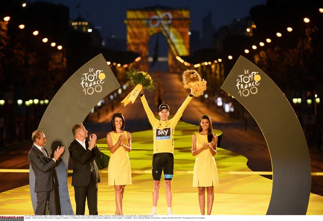 Froome on the podium in Paris in 2013