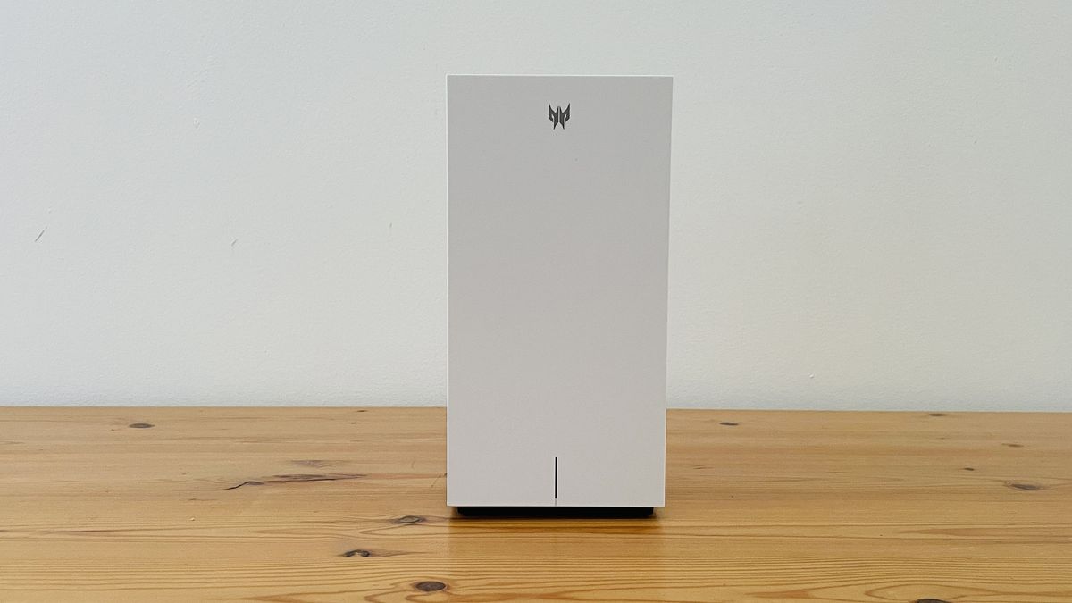Predator Connect T7 front facing
