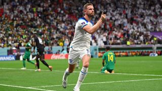 Jordan Henderson playing for England against Senegal at the World Cup 2022.