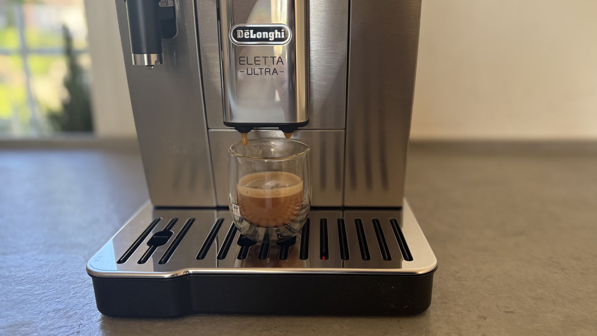 Testing the De'Longhi Eletta Ultra Coffee Machine