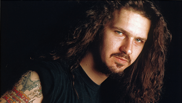 Pantera S Dimebag Darrell Chooses His 12 Favorite Songs In 1993 Guitar World Interview Guitar World