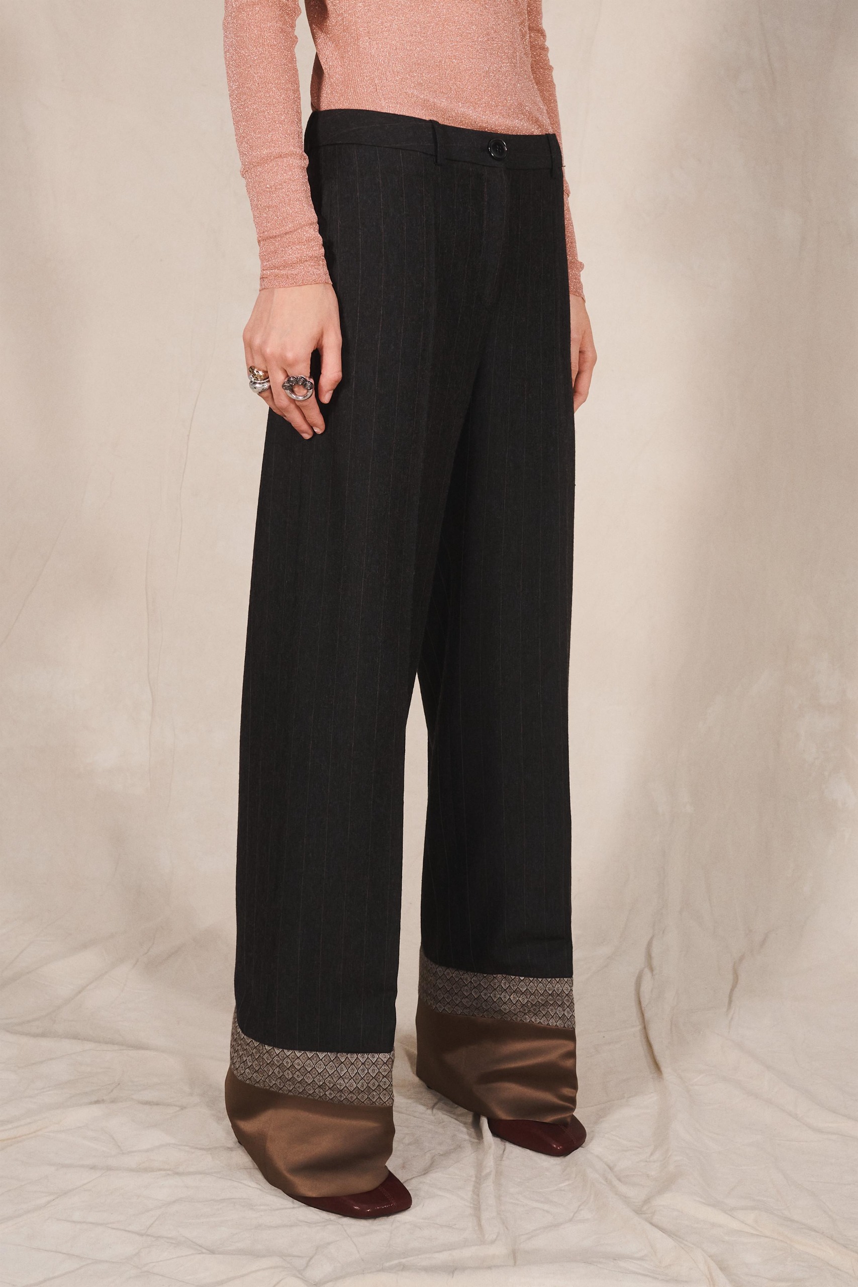 Limited Edition Striped Pants With Contrast Hem - Black - Xs