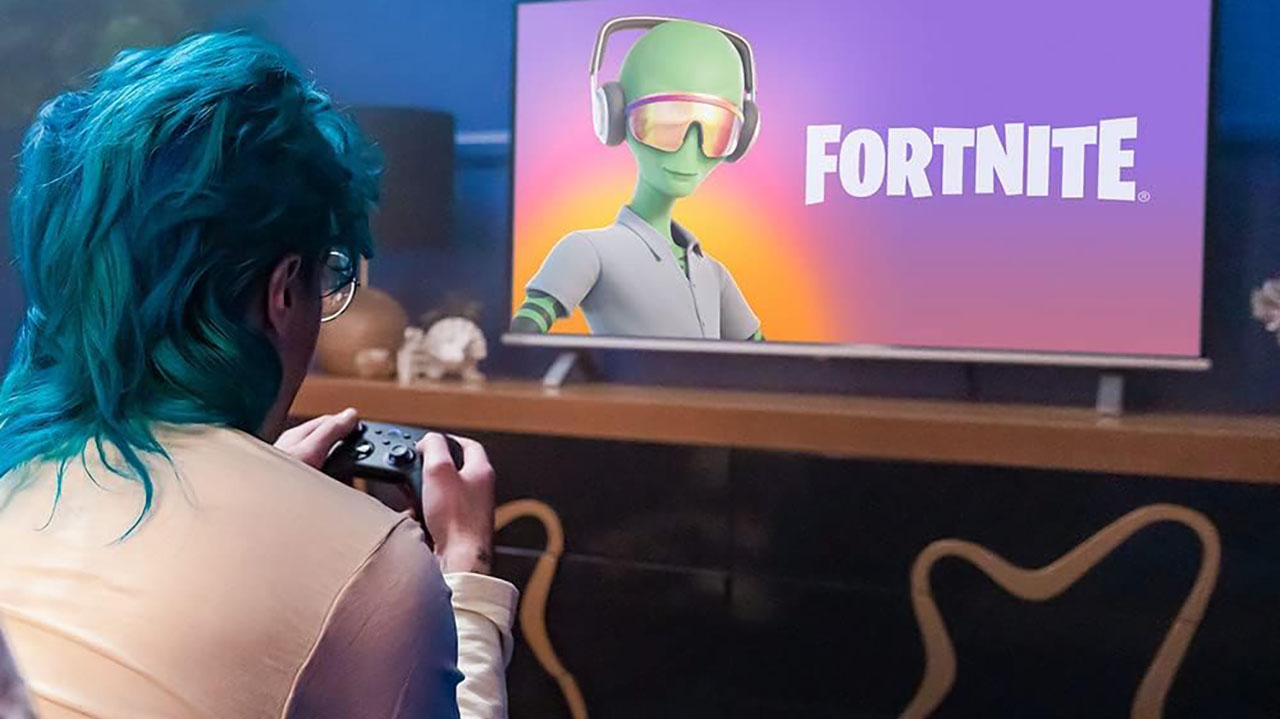 Amazon Luna controller (girl playing Fortnite)