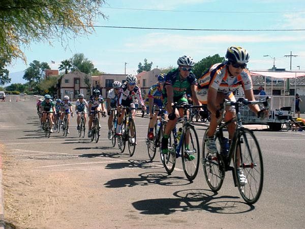 Guzman in the paceline in Tucson