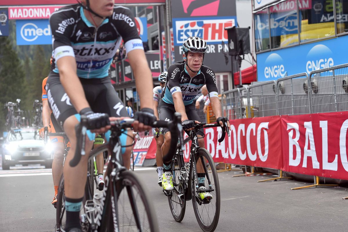 Rigoberto Uran (Etixx-Quick Step) crosses the line 8 minutes after Mikel Landa