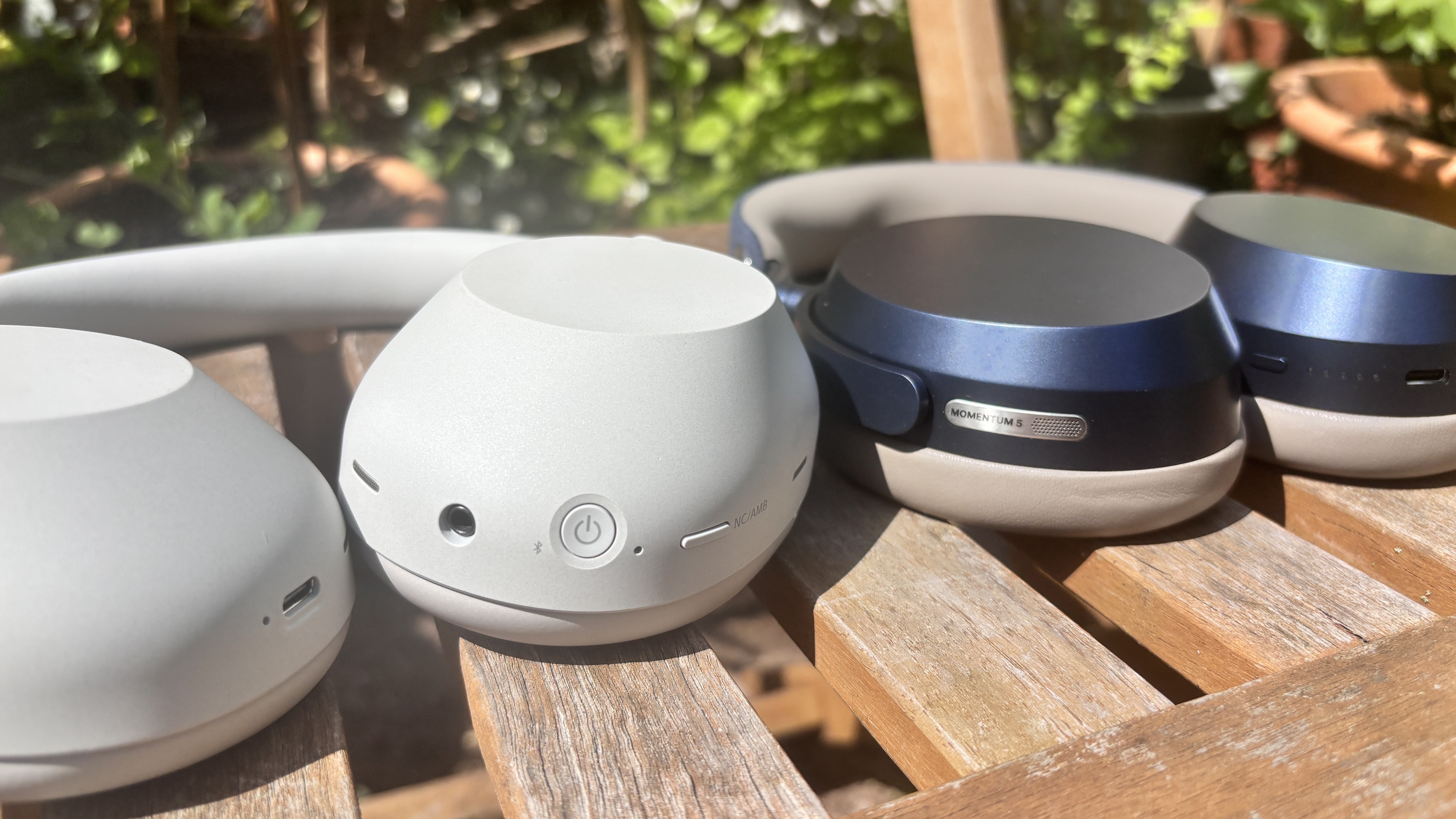 Sony WH-1000XM6 vs Sennheiser Momentum 5 Wireless