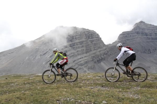 Mical Dyck and Jeff Neilsen rode to their first stage win of 2010 in the open mixed category.