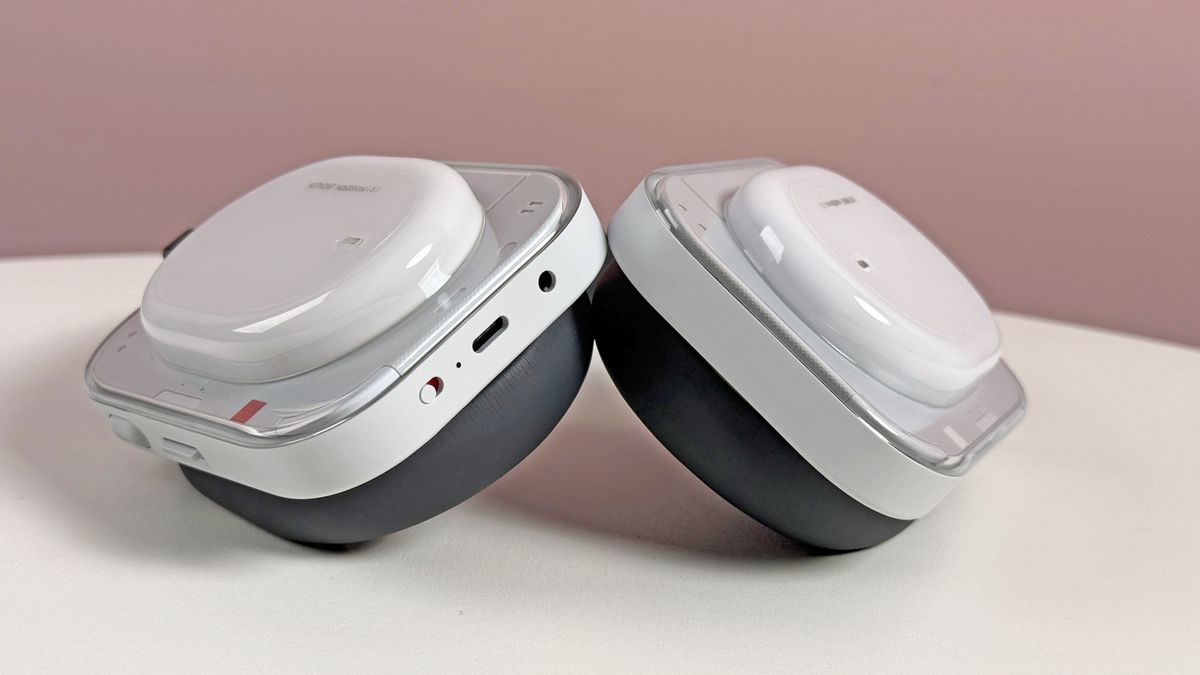 The Nothing Headphone (a) showing the connections and controls on the bottom