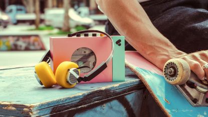 We Are Rewind Freddie headphones (EQ-002)