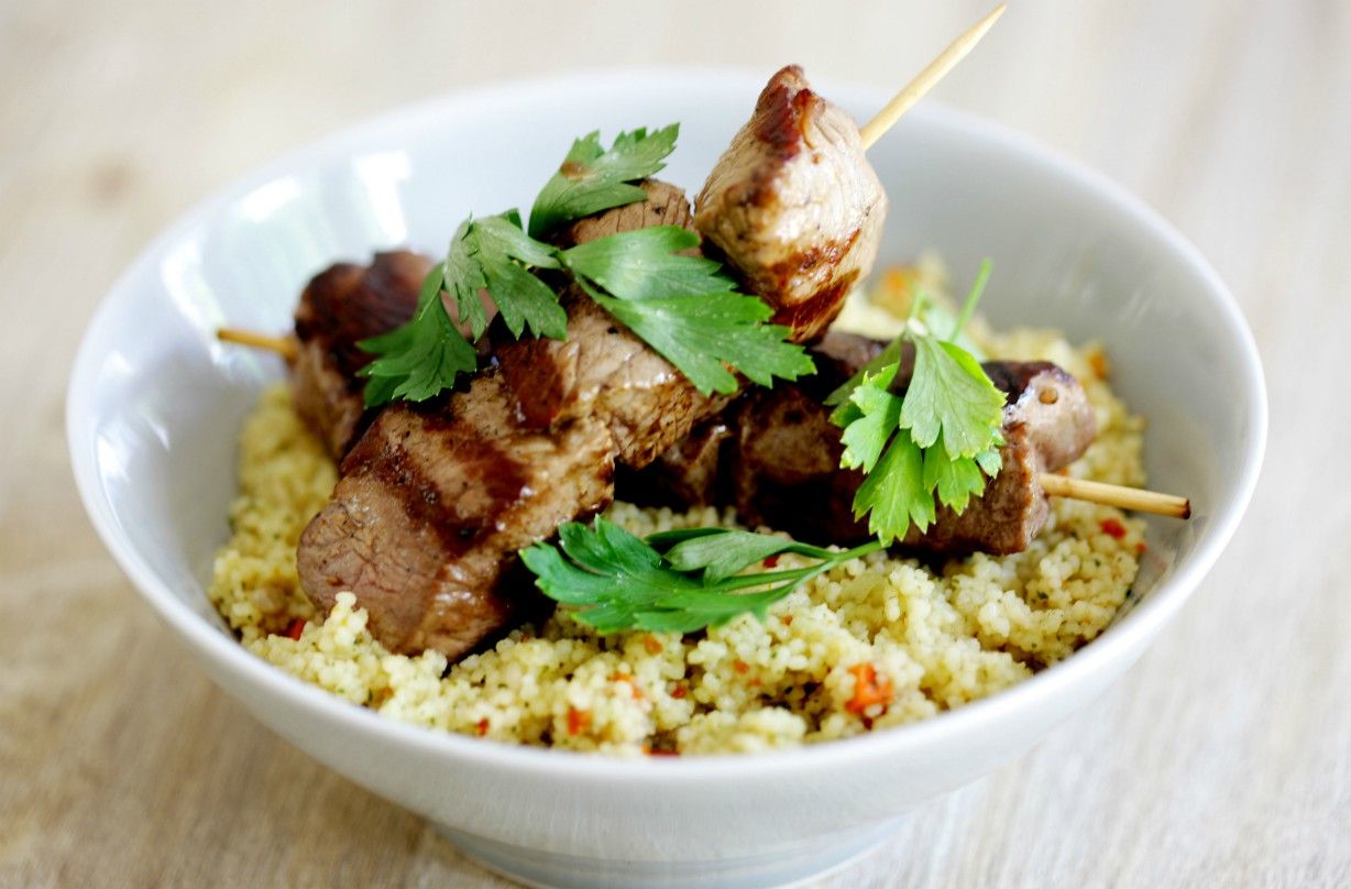 Slimming World&#039;s Harissa lamb skewers