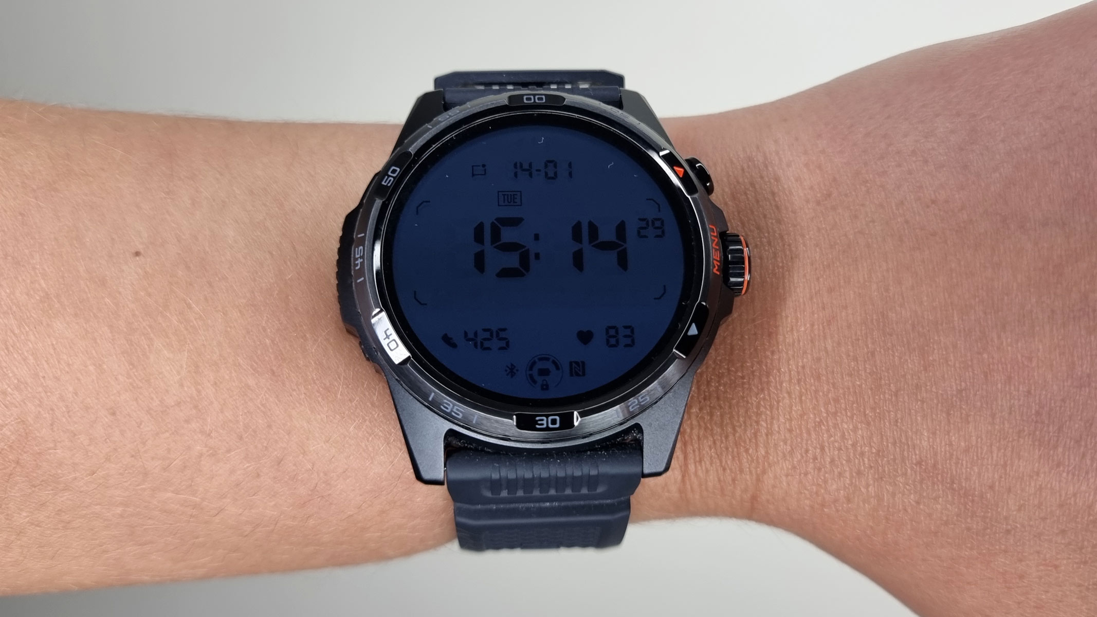 TicWatch Atlas in Always On mode