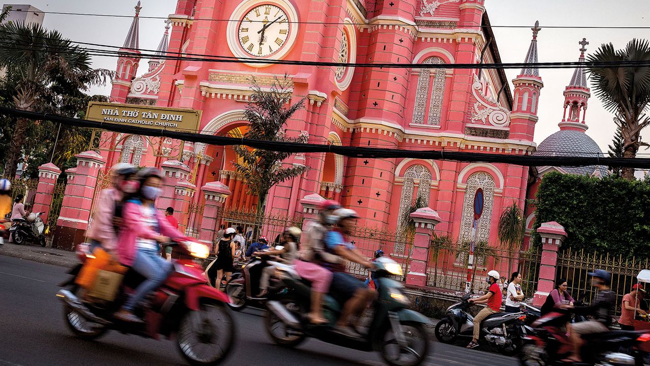 People on motorbikes in Vietnam 