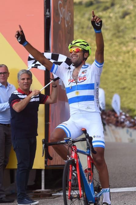 Daniel Diaz (Funvic Brasilinvest-Sao Jose dos Campos) celebrates his stage 2 win.