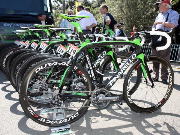 Team Sky upgraded to the new Pinarello Dogma 2 this year, complete with a striking bright green paint job to draw attention to its Project Rainforest initiative.