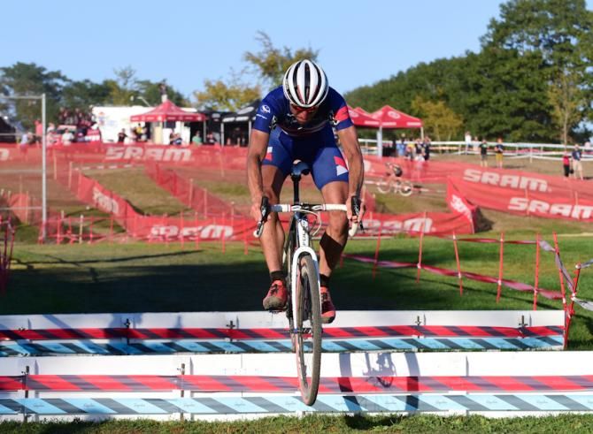 Jeremy Powers (Rapha Focus) was one of the few riders who bunny-hopped the barriers today