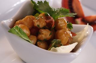 Chickpea and coriander salad