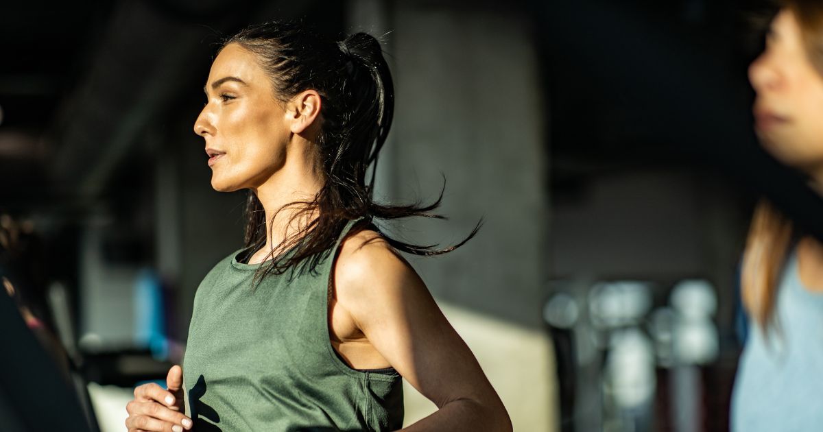 I'm a qualified personal trainer: these are the most effective cardio exercises you can do at home if you're short on time