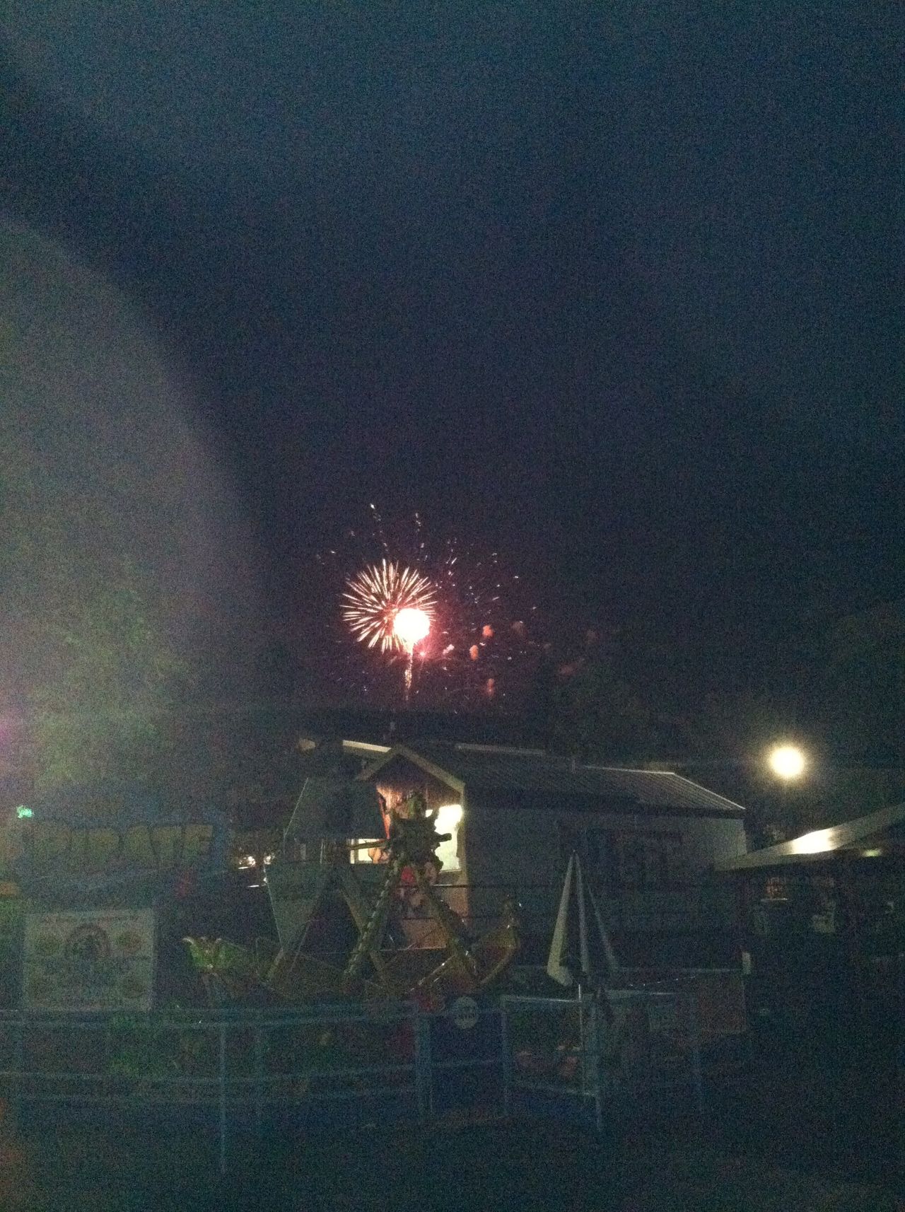 iPhone 4 fireworks