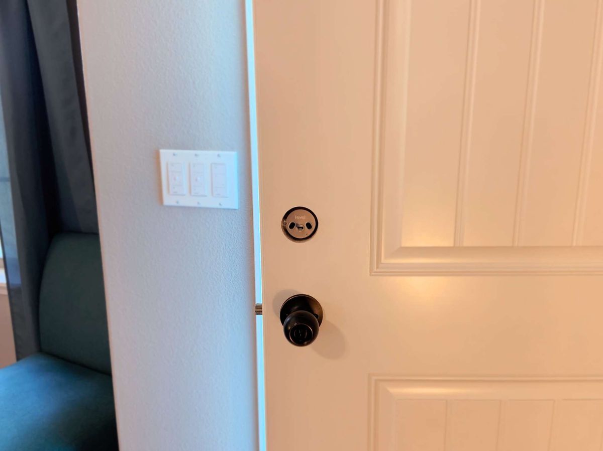 Level Lock Interior View