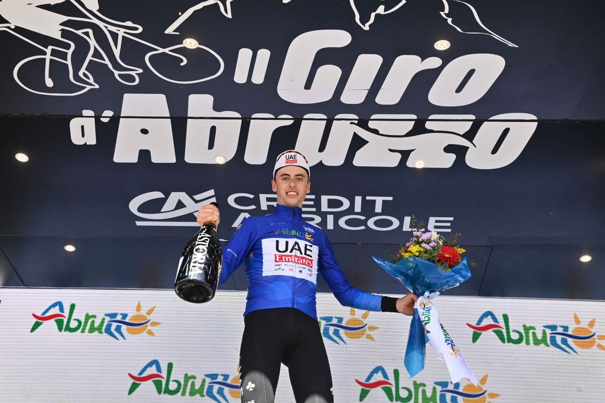  Jan Christen (UAE Team Emirates) celebrates taking the leader&#039;s jersey at 2024 Giro d&#039;Abruzzo with stage 2 victory