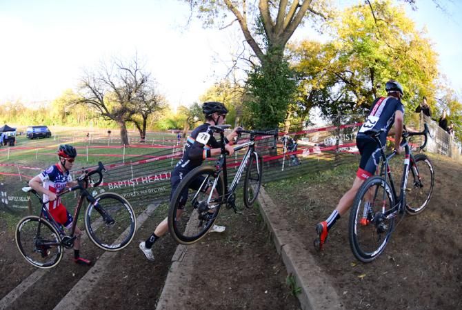 Cameron Dodge (Pure Energy) keeping pace with Danny Summerhill (K-Edge Felt)