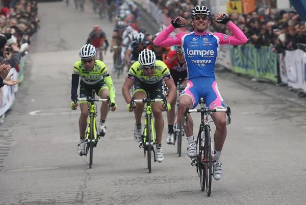 Francesco Gavazzi (Lampre) celebrates his stage win