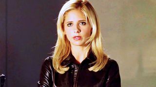 Sarah Michelle Gellar looks at something off screen