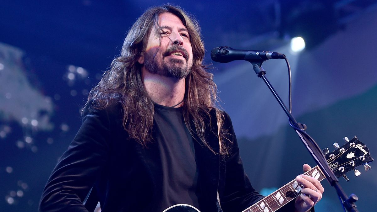 Watch Dave Grohl Perform an Acoustic 