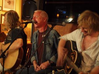 Luke Morley, Danny Bowes and Pete Shoulder, play in a bar somewhere in Montana