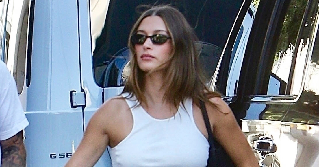 Hailey Bieber Wore the Best Jeans to Buy From Gap