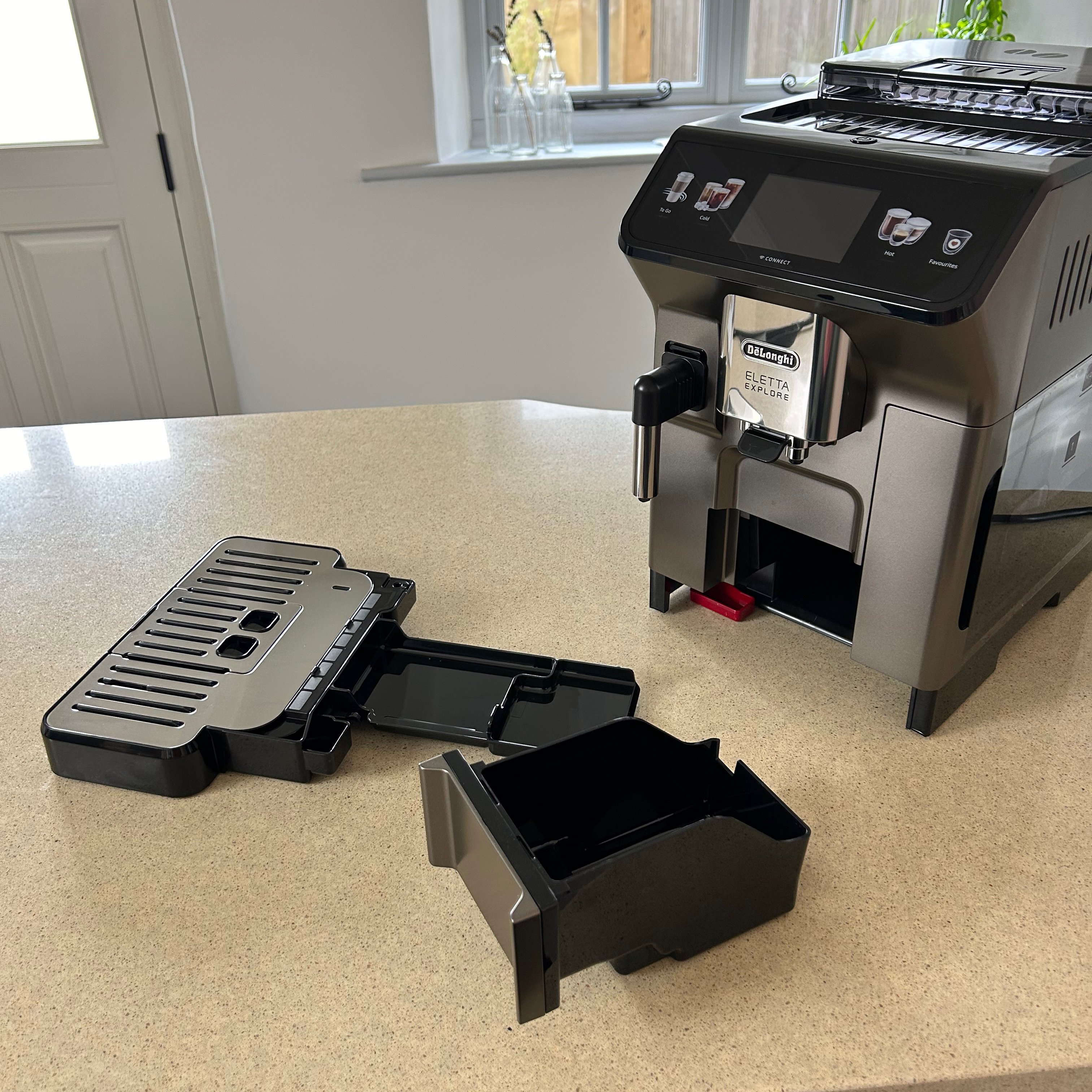 De'Longhi bean to cup coffee machine testing at home