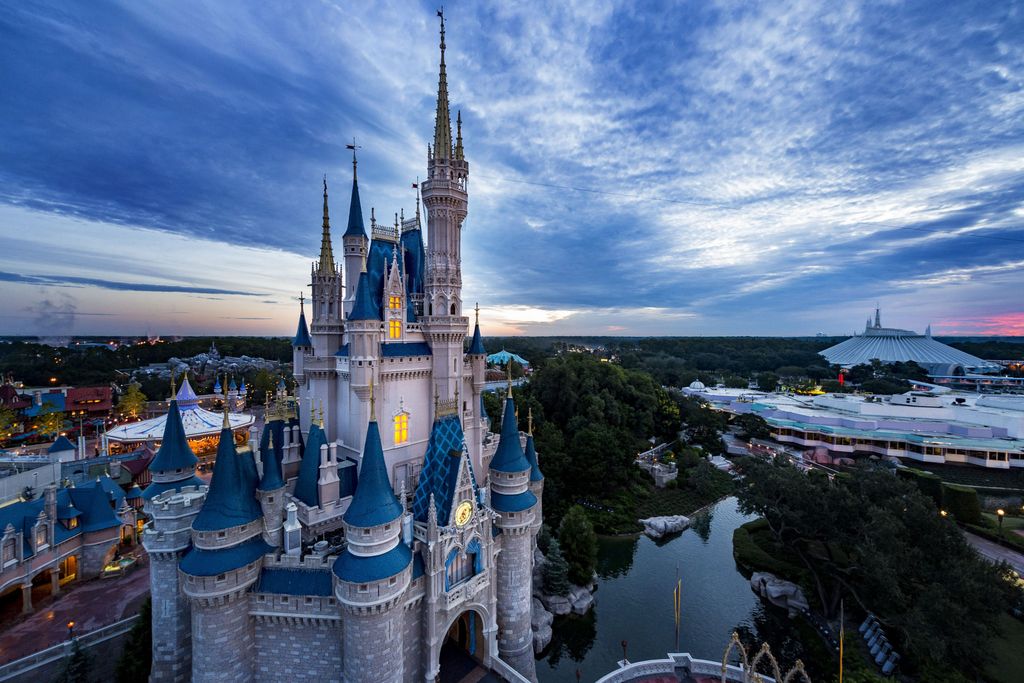 The castle at Walt Disney World&amp;#039;s Magic Kingdom