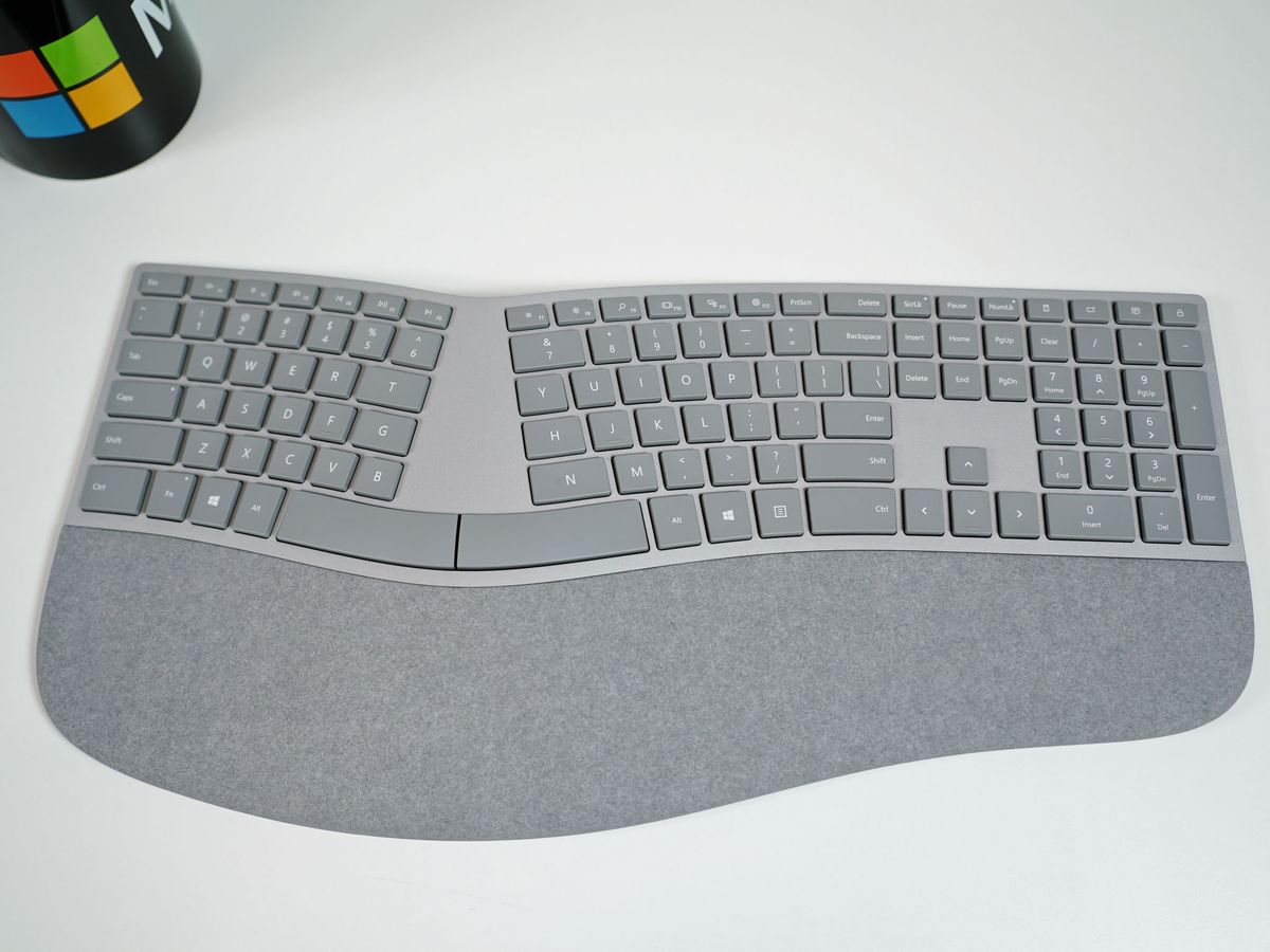 Ergonomic keyboard. Microsoft natural Ergonomic Keyboard 4000. Клавиатура Microsoft Ergonomic. Microsoft Sculpt Ergonomic Keyboard. Microsoft surface Ergonomic Keyboard.