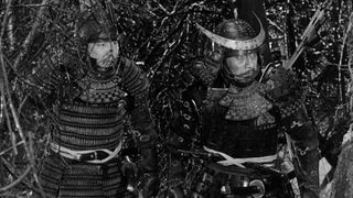 Two samurai wander a scary forest in Throne of Blood