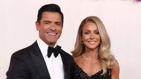 Kelly Ripa and Mark Consuelos
