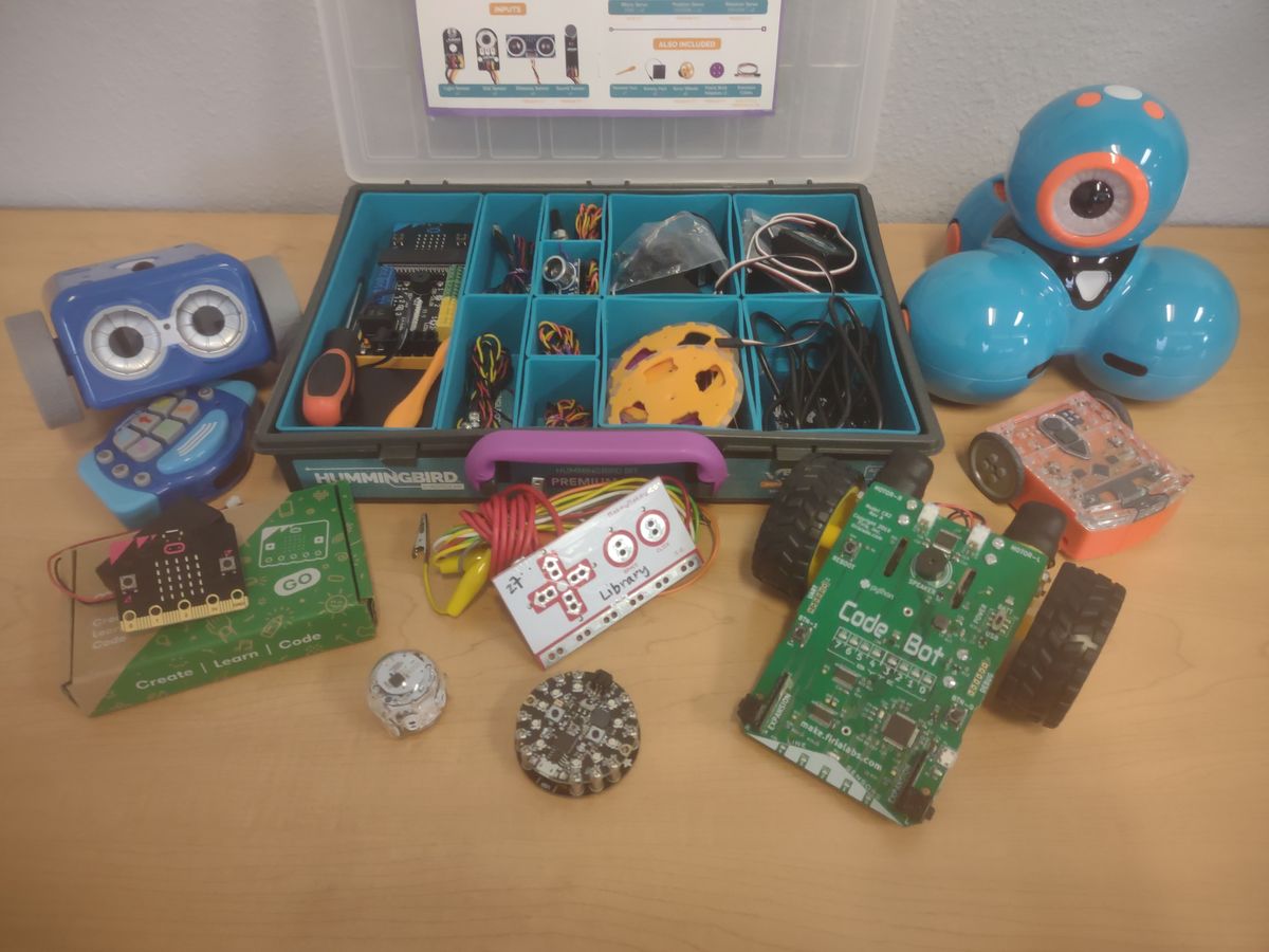 Robotics kit