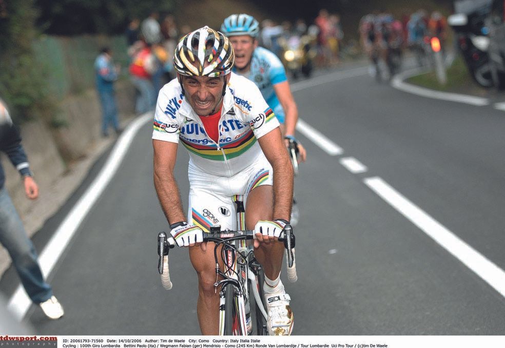 Paolo Bettini winning Lombardia in 2006