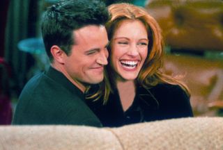 facts - Julia Roberts dated Matthew Perry.