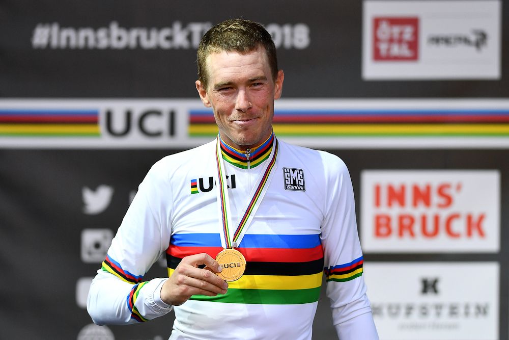 Rohan Dennis shows off his gold medal from the 2018 UCI Road World championships time trial